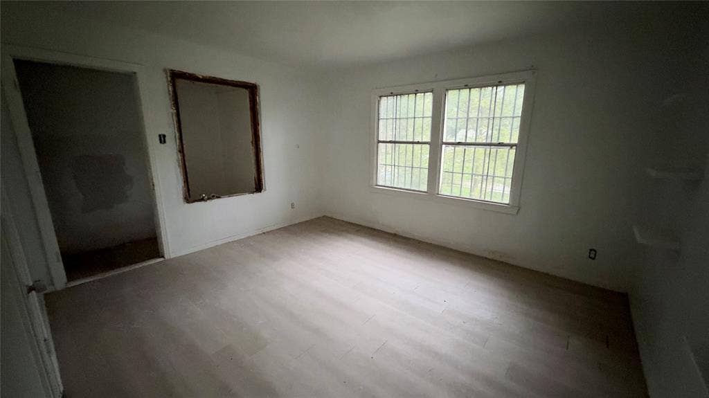 1st bedroom