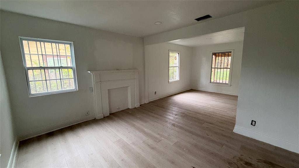 1434 Carson Street, Dallas, TX 75216