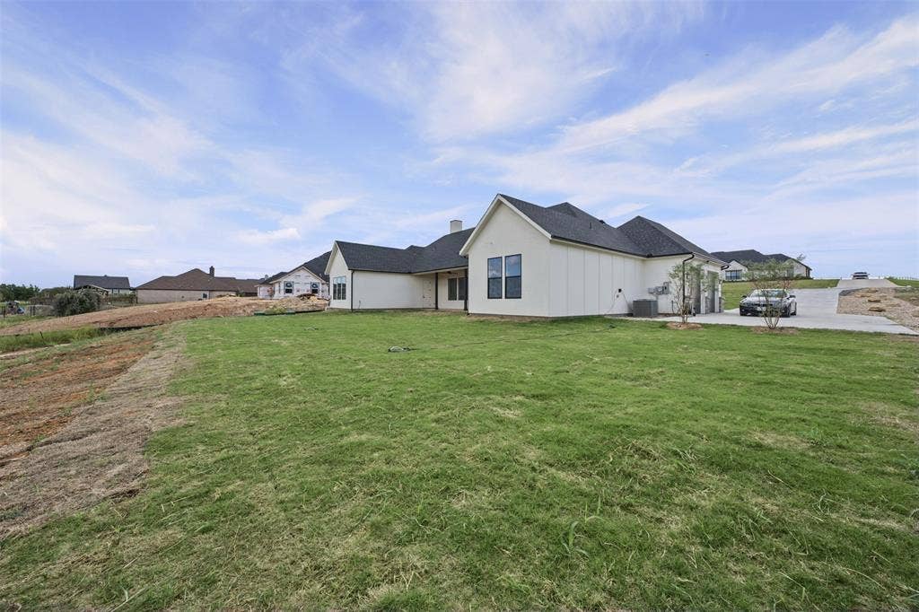 244 Martin Drive, Granbury, TX 76049