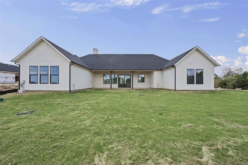 244 Martin Drive, Granbury, TX 76049
