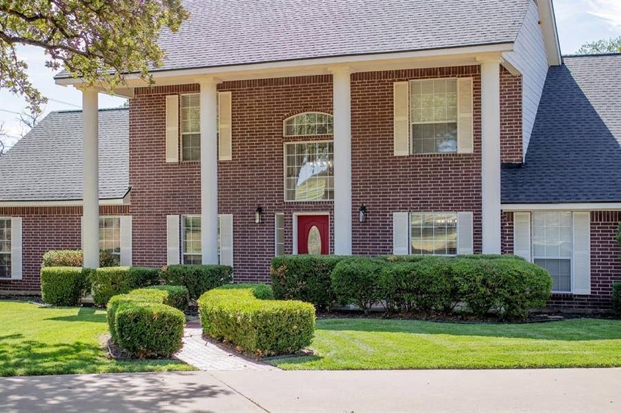 Property photo for 3141 County Road 919, Burleson, TX