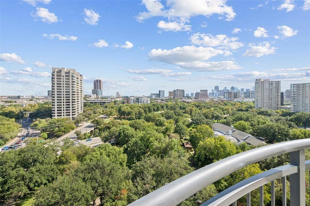 3401 Lee Parkway, #1007, Dallas, TX 75219