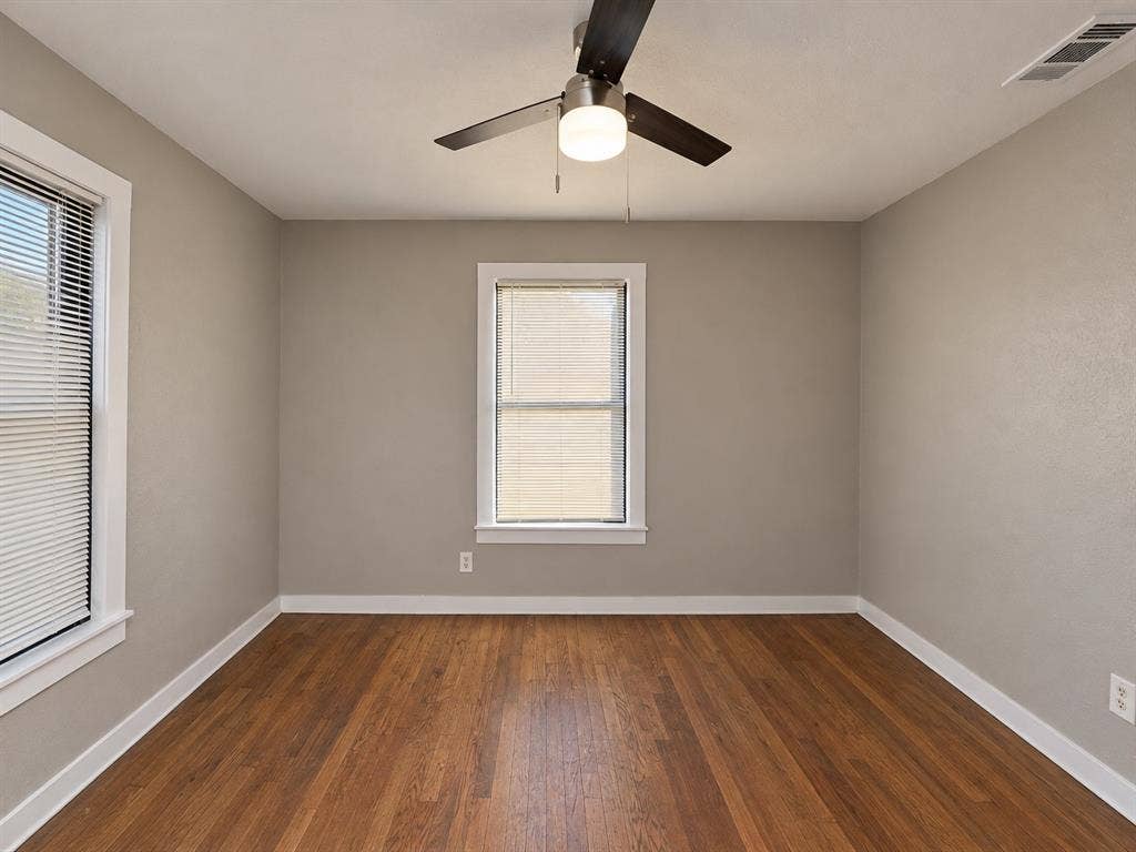 5140 Dimple Jackson Street, Dallas, TX 75210 Additional bedroom view highlighting natural light and a flexible layout.