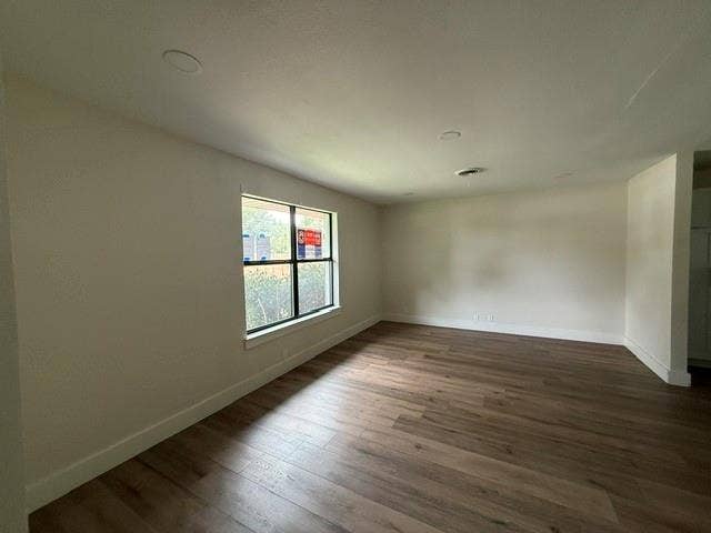 1109 Nugent Street, Bowie, TX 76230
