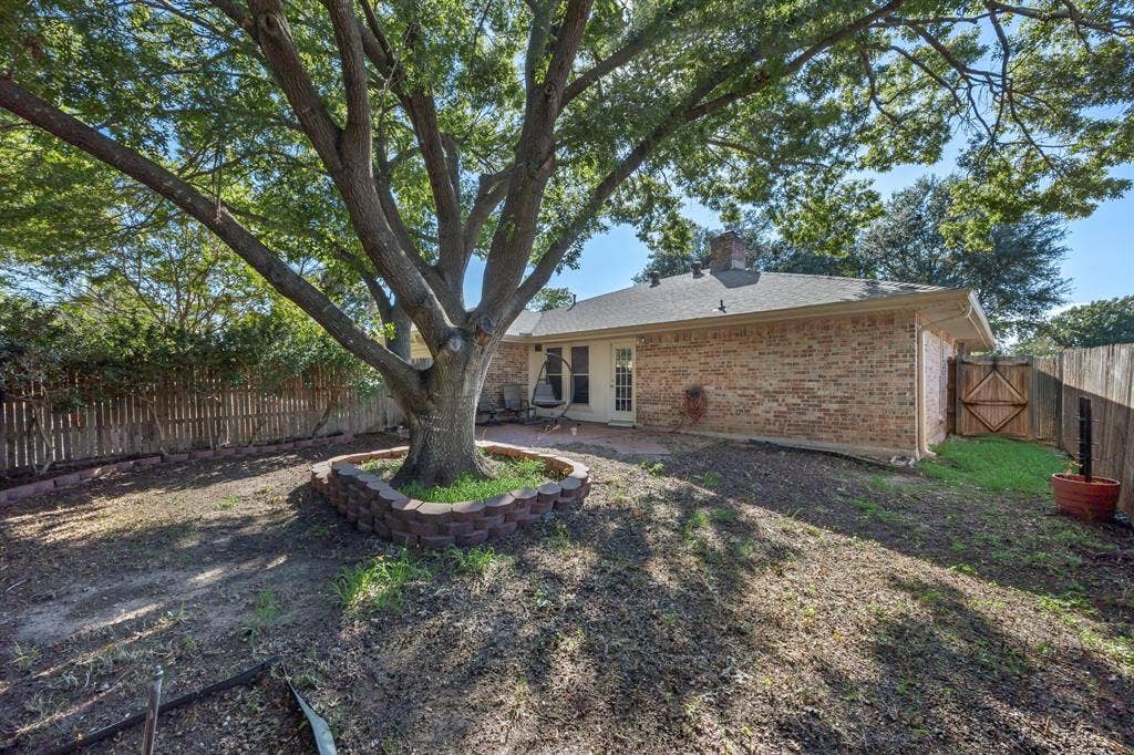 310 Doral Place, Garland, TX 75043