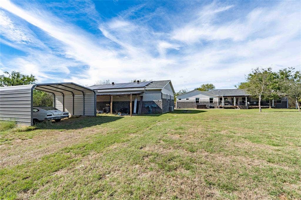 211 E Bay Drive, Bridgeport, TX 76426