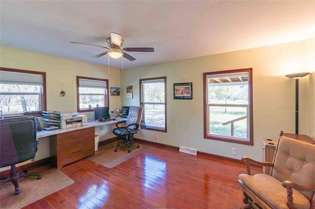 211 E Bay Drive, Bridgeport, TX 76426