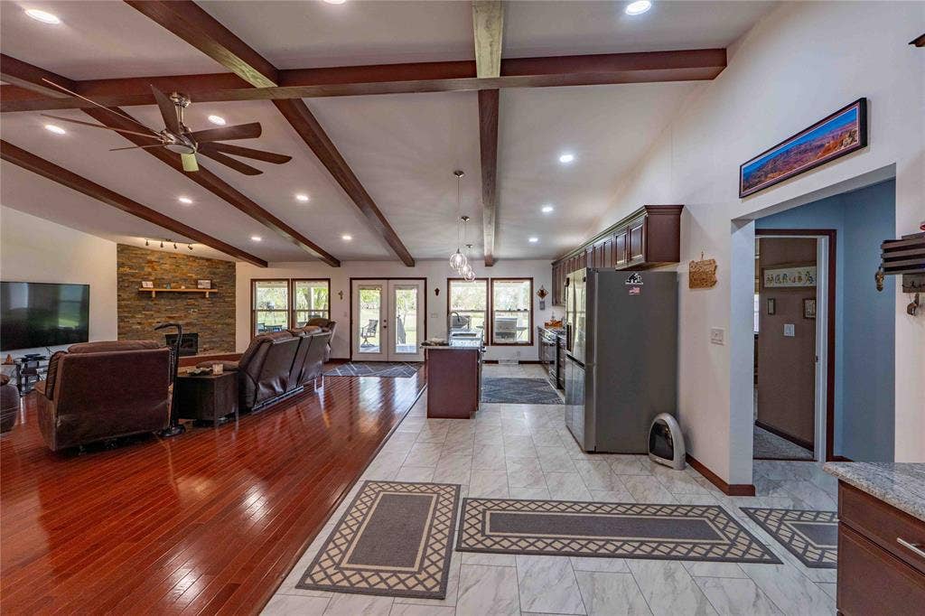211 E Bay Drive, Bridgeport, TX 76426