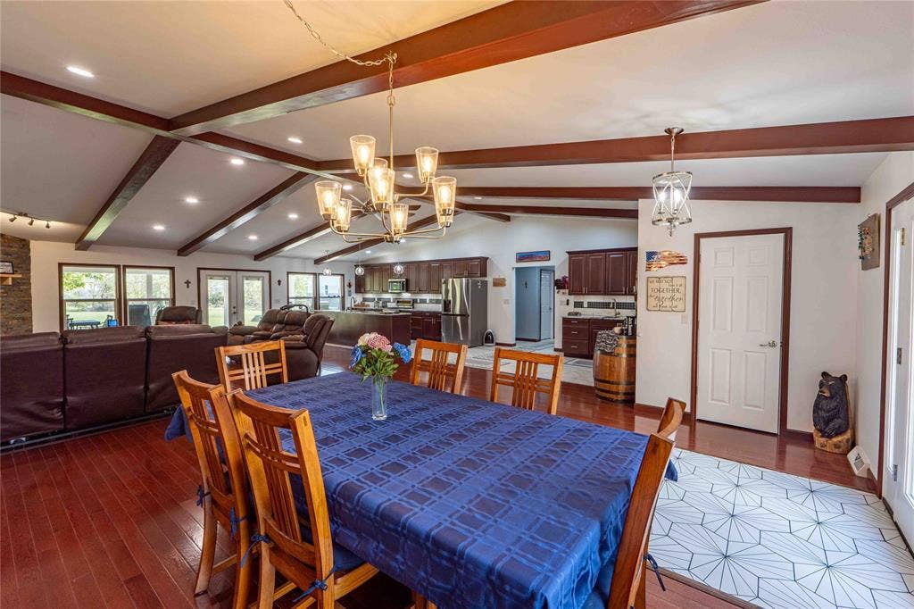 211 E Bay Drive, Bridgeport, TX 76426