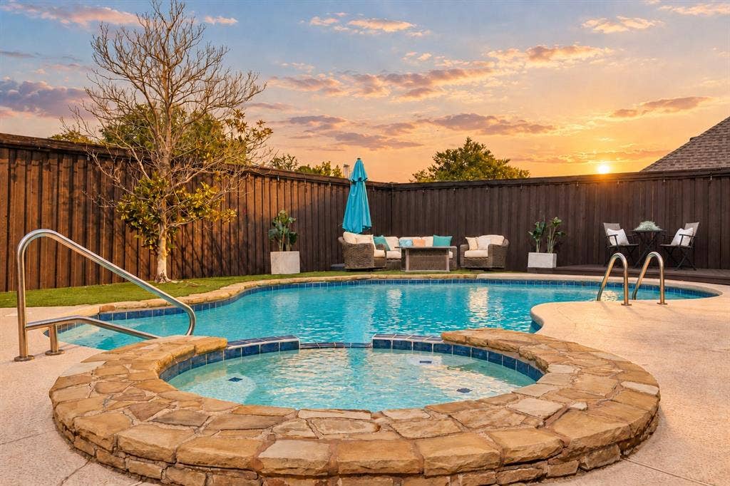 5833 Gallant Fox Lane, Plano, TX 75093 5833 Gallant Fox Lane, Plano, TX 75093