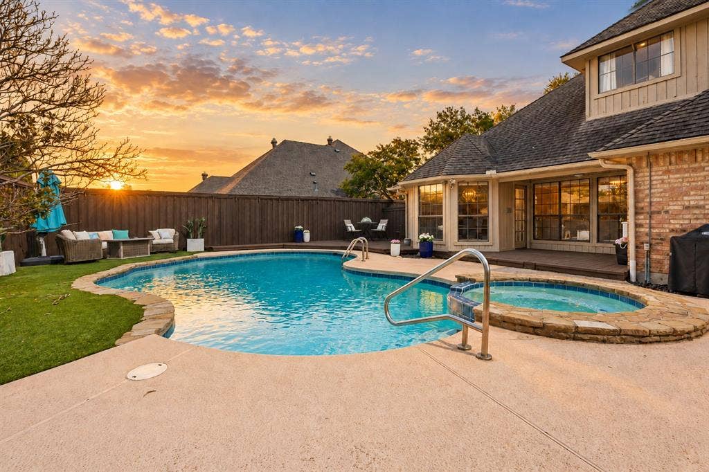 5833 Gallant Fox Lane, Plano, TX 75093 5833 Gallant Fox Lane, Plano, TX 75093