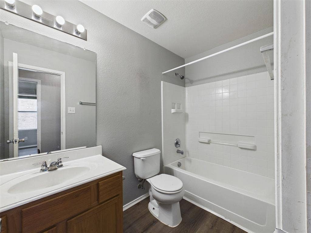 3309 Grant Street, McKinney, TX 75071 3309 Grant Street, McKinney, TX 75071