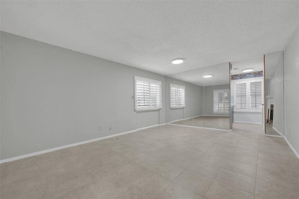 2111 E Belt Line Road, Richardson, TX 75081