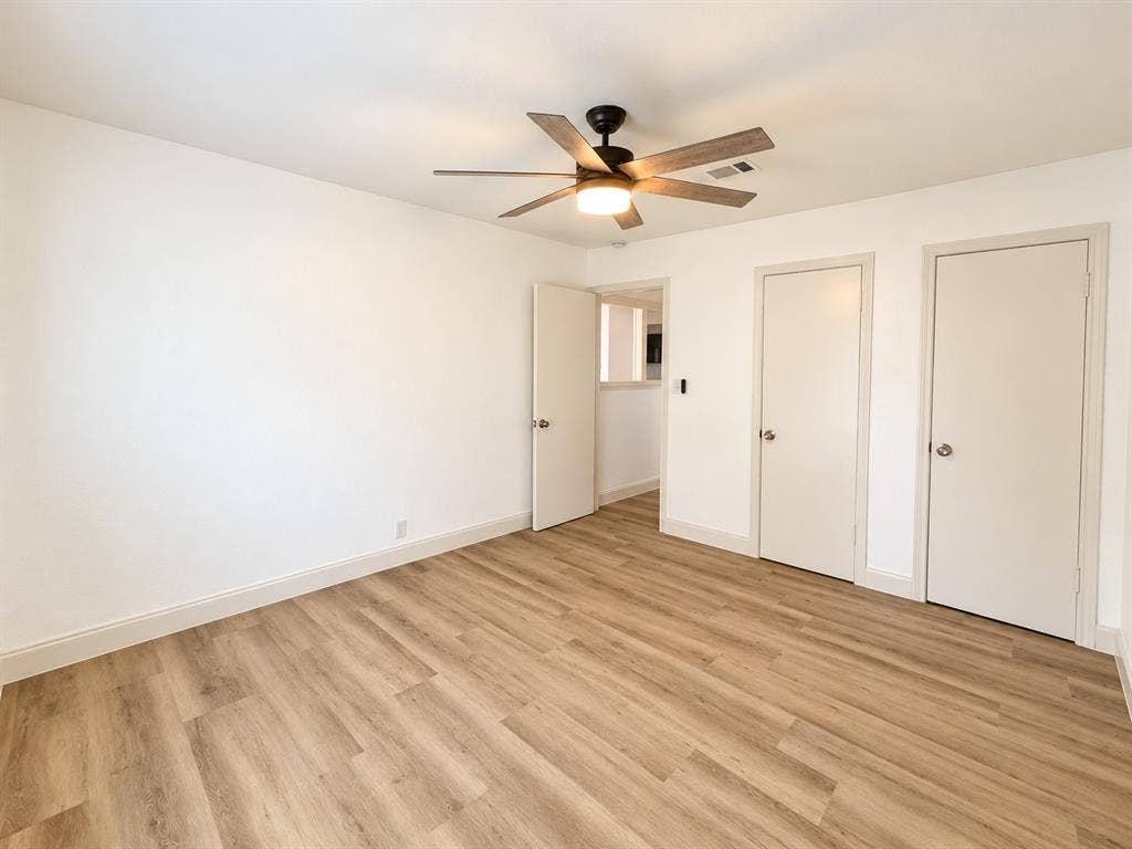 1032 W Oak Street, Weatherford, TX 76086