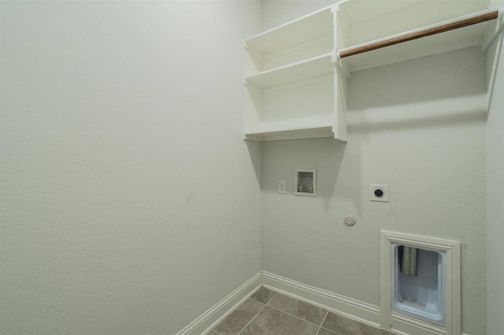 260 Tallgrass Drive, Lavon, TX 75166