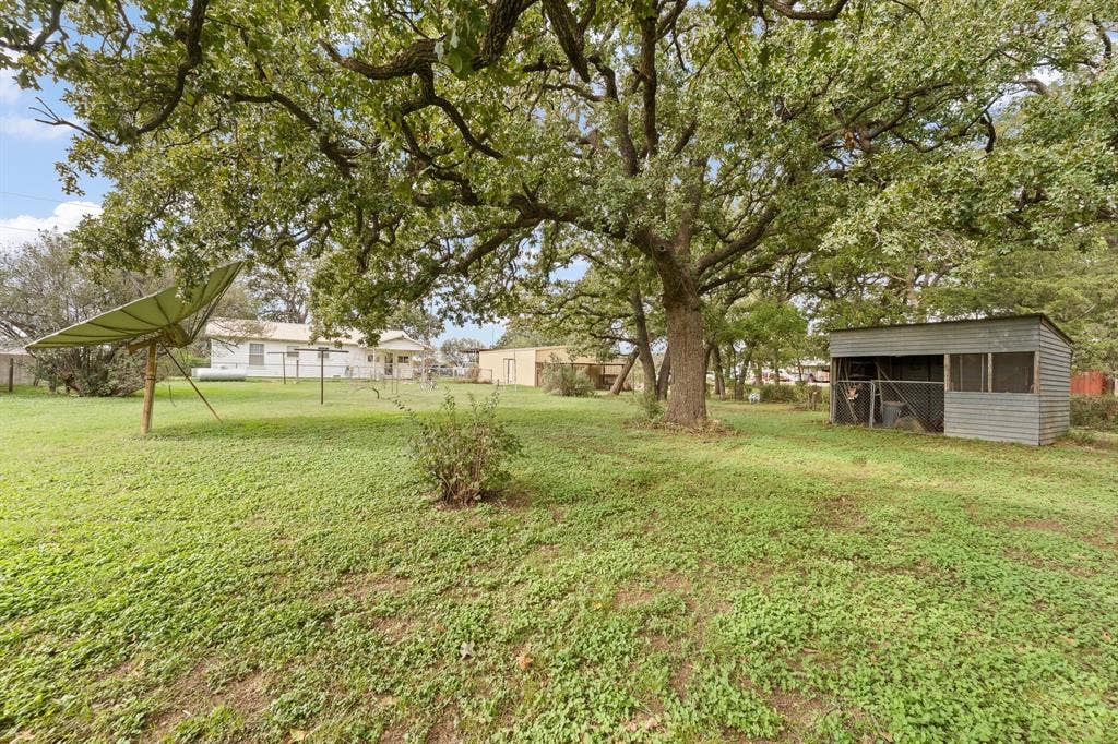 3320 B N Main Street, Cleburne, TX 76033