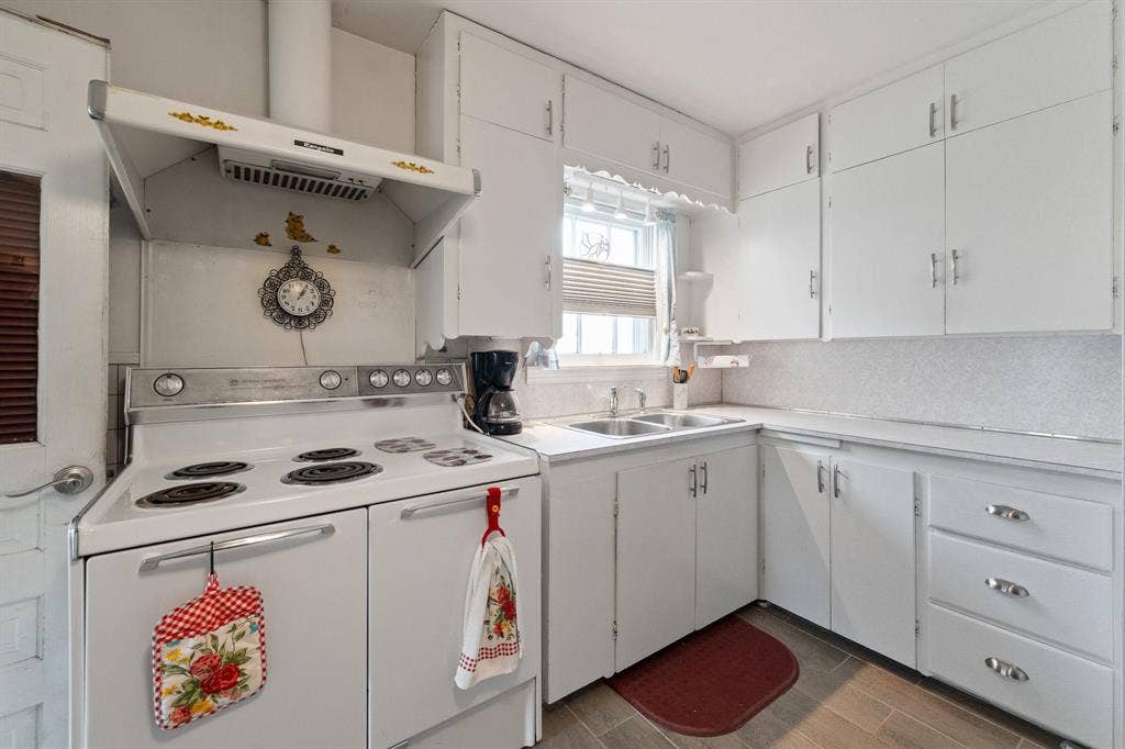 3320 B N Main Street, Cleburne, TX 76033