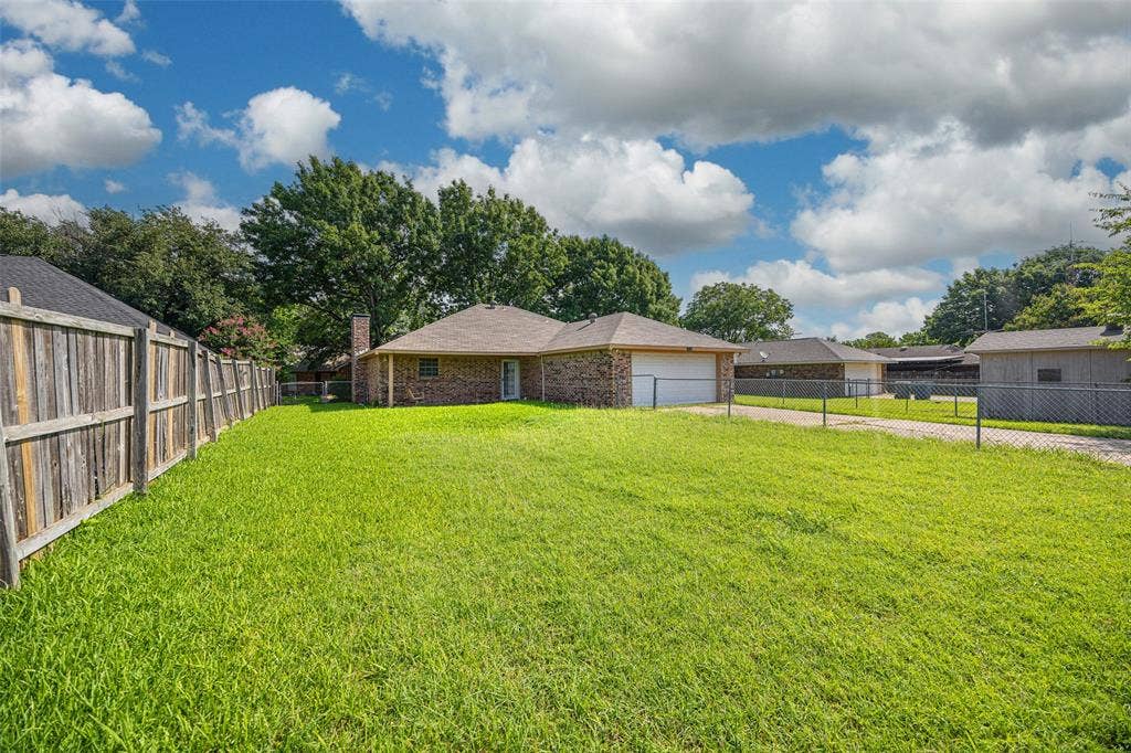 118 Windsor Drive, Wylie, TX 75098