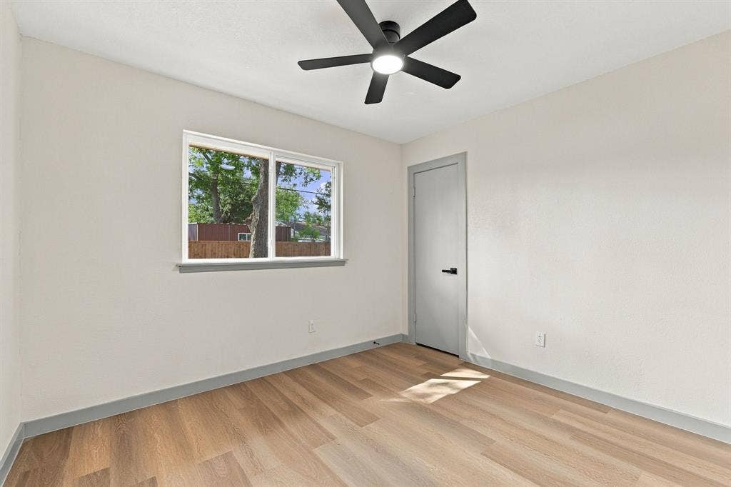 737 Blueberry Lane, Grand Prairie, TX 75052