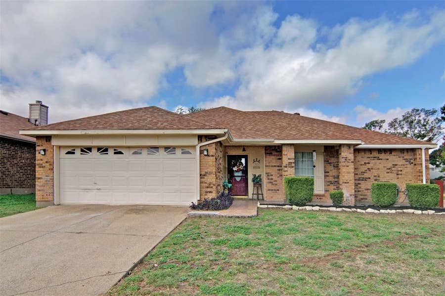 Property photo for 8300 Ohara Lane, Fort Worth, TX