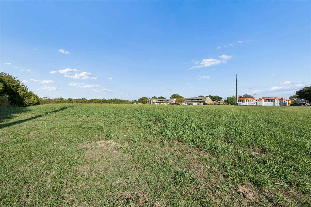 1185 Rowlett Road, Garland, TX 75043
