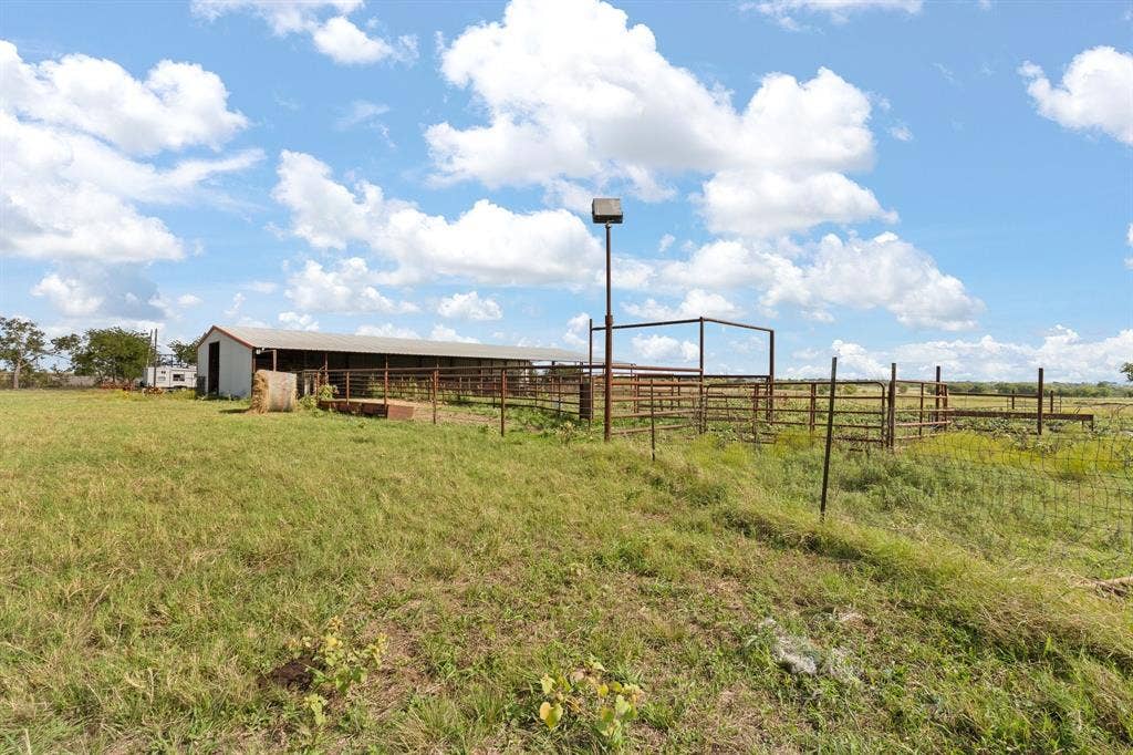 9301 Cr-1127, Godley, TX 76044 9301 Cr-1127, Godley, TX 76044