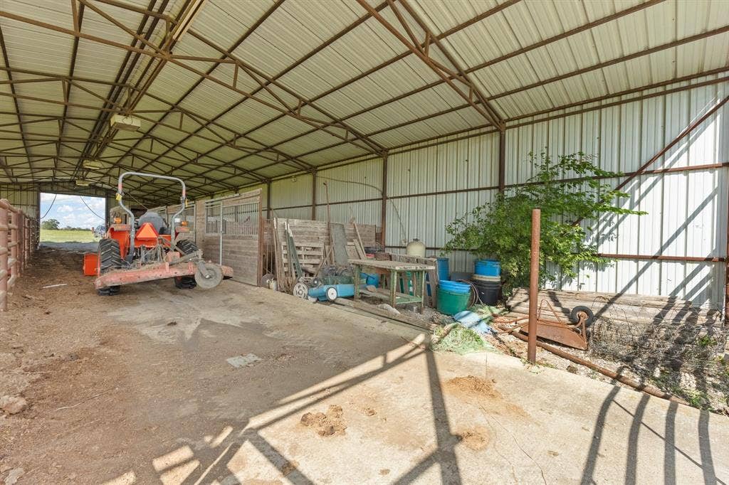 9301 Cr-1127, Godley, TX 76044 9301 Cr-1127, Godley, TX 76044