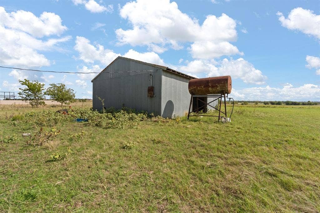 9301 Cr-1127, Godley, TX 76044 9301 Cr-1127, Godley, TX 76044