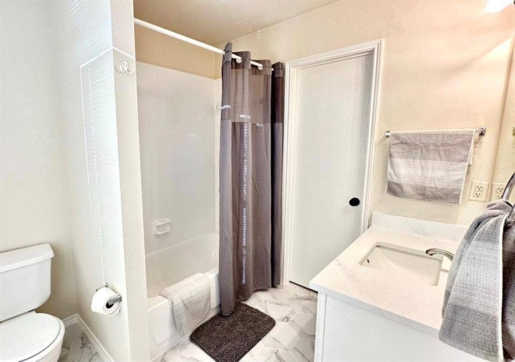 2212 Hamden Court, Little Elm, TX 75068