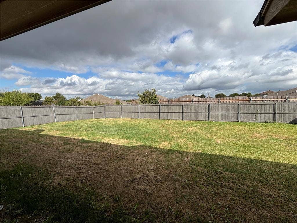1321 Yukon, Midlothian, TX 76065 1321 Yukon, Midlothian, TX 76065