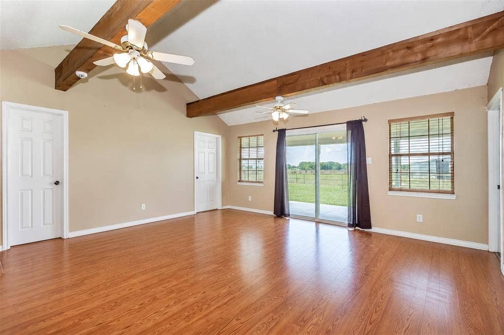 261 Rs County Road 4528, Point, TX 75472
