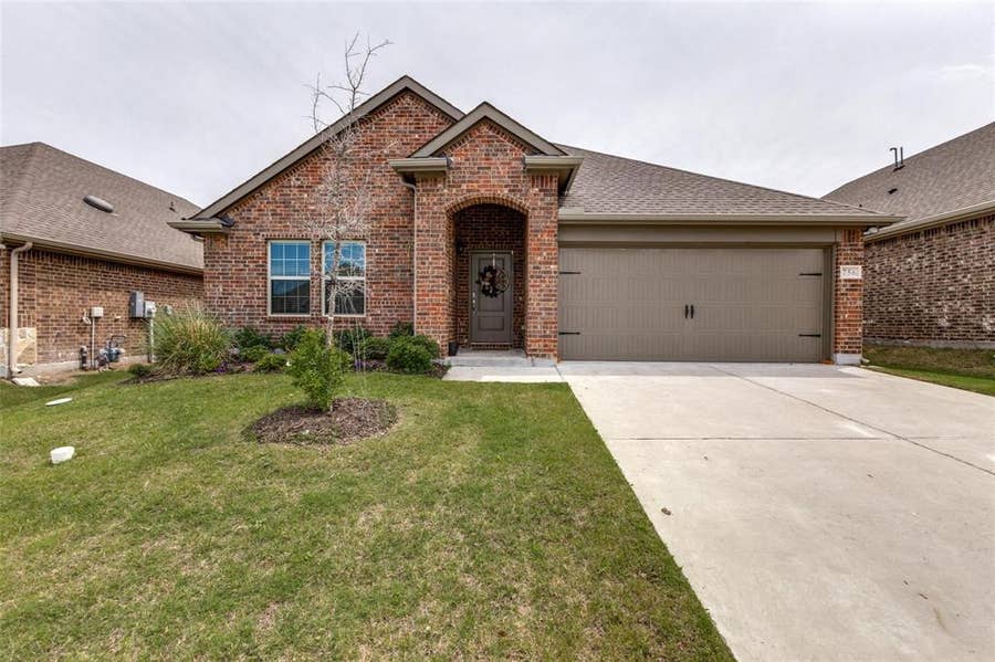 Property photo for 756 Daybreak Lane, Lavon, TX
