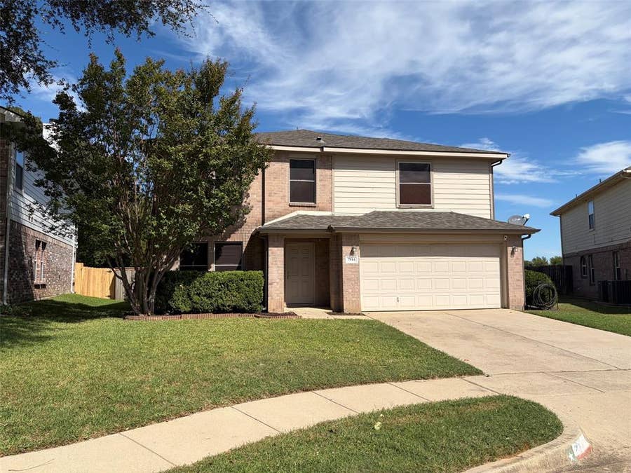 Property photo for 7961 Meadow Spring Lane, Fort Worth, TX