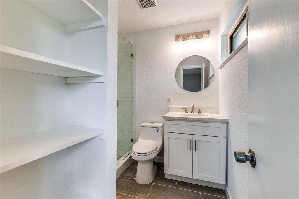 3517 Woodleigh Drive, Dallas, TX 75229