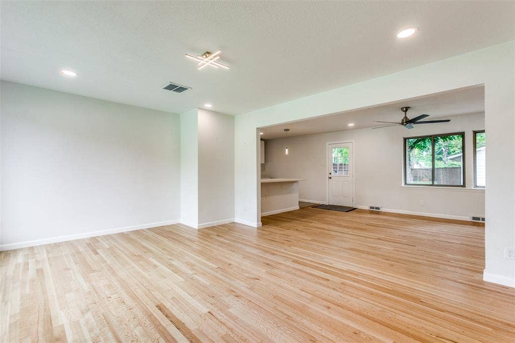 3517 Woodleigh Drive, Dallas, TX 75229