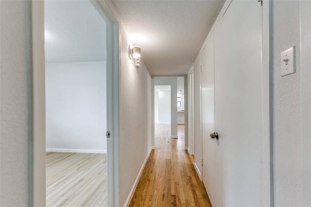 3517 Woodleigh Drive, Dallas, TX 75229