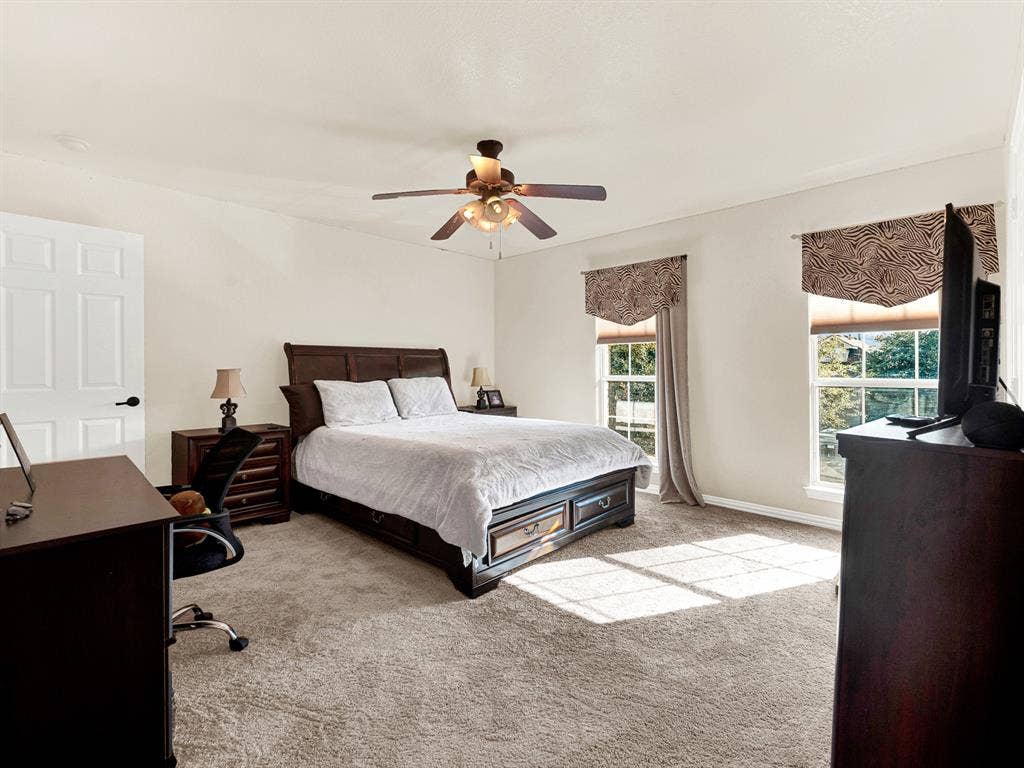 2328 Tawny Owl Road, Grand Prairie, TX 75052