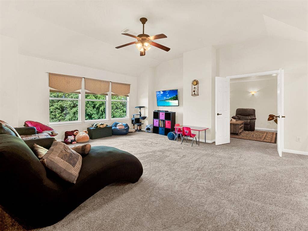 2328 Tawny Owl Road, Grand Prairie, TX 75052