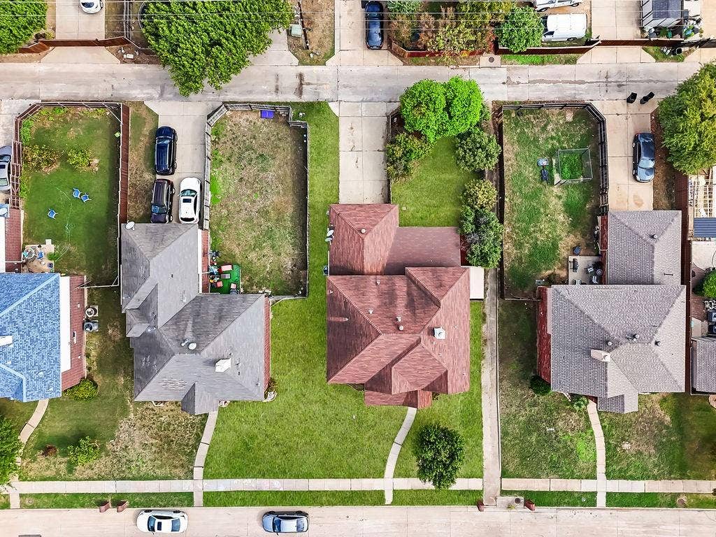 2215 Elm Falls Place, Mesquite, TX 75181