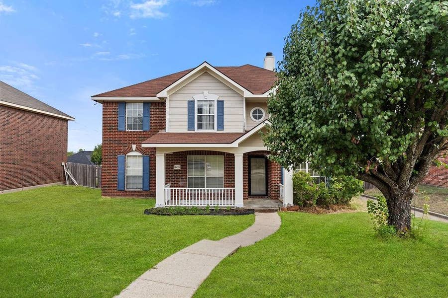 Property photo for 2215 Elm Falls Place, Mesquite, TX
