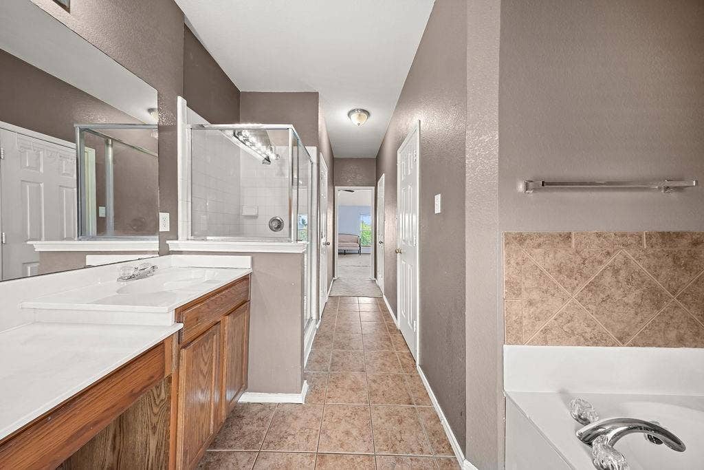 2215 Elm Falls Place, Mesquite, TX 75181