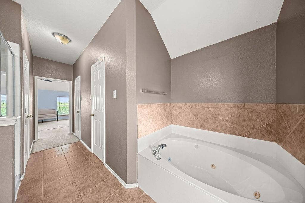 2215 Elm Falls Place, Mesquite, TX 75181