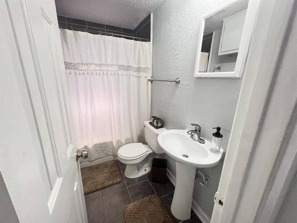 2532 Loy Lake Road, Denison, TX 75020