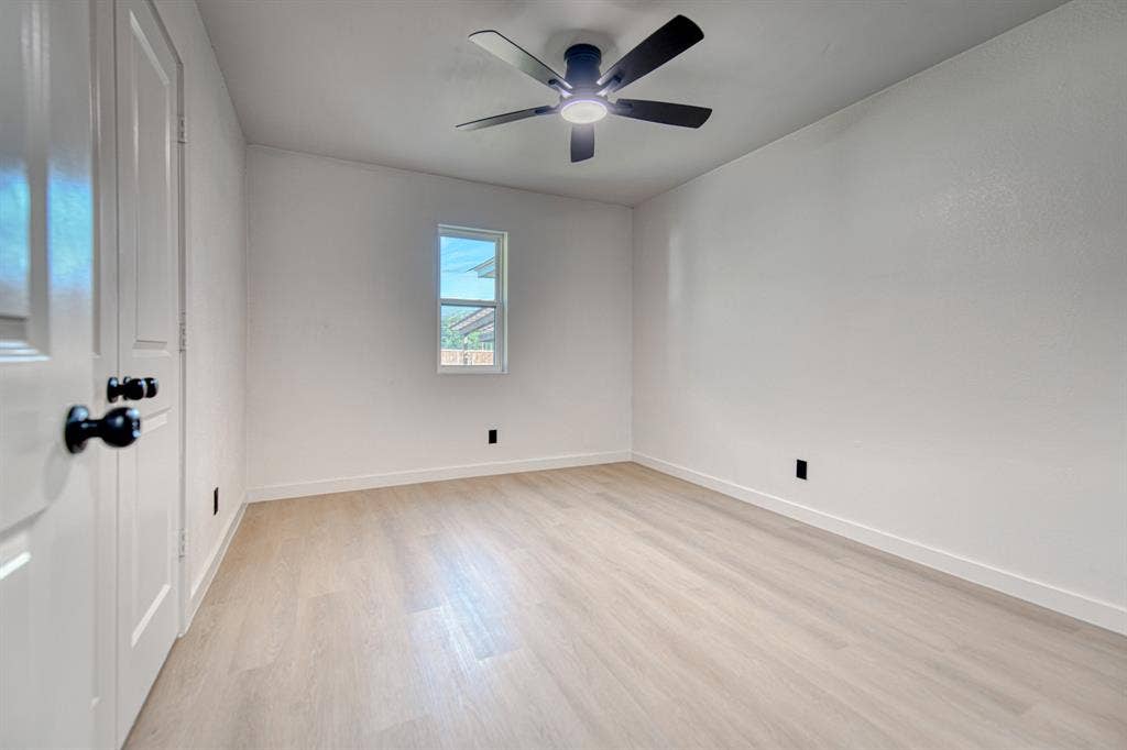 2305 Fenestra Drive, Dallas, TX 75228