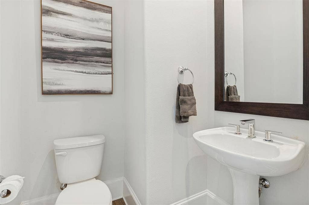 617 Dalton Lane, Irving, TX 75039