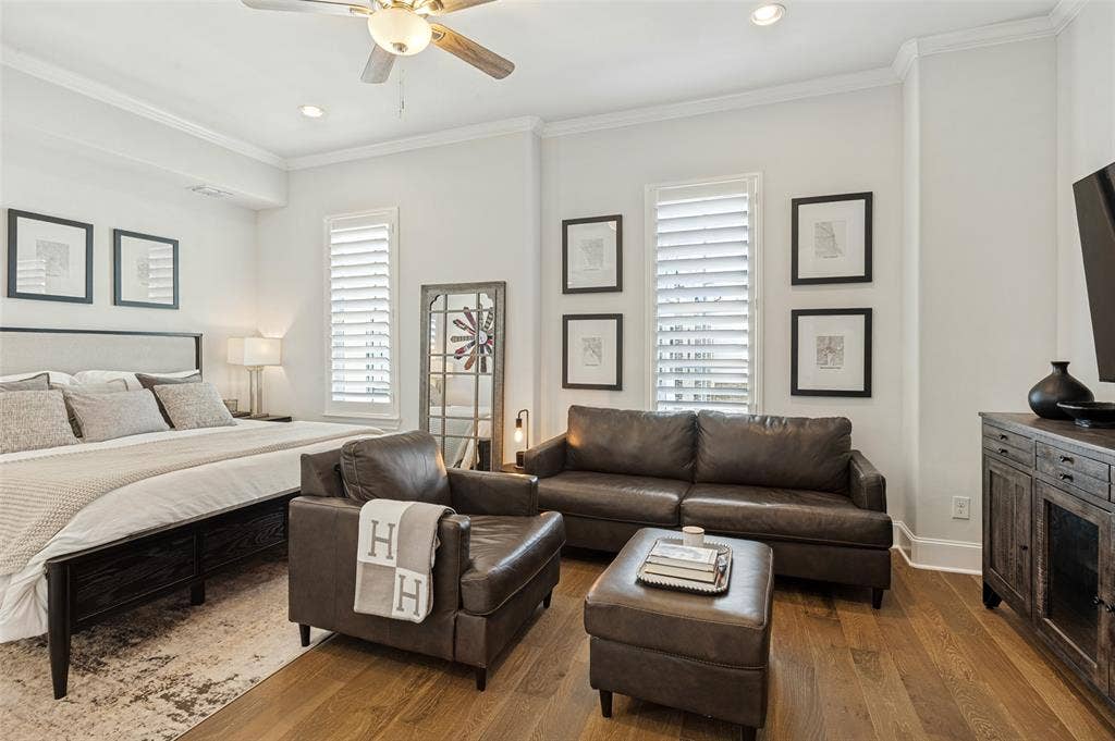 617 Dalton Lane, Irving, TX 75039