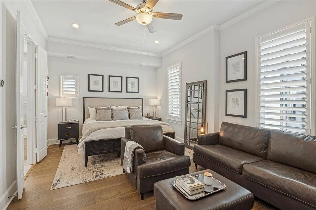 617 Dalton Lane, Irving, TX 75039