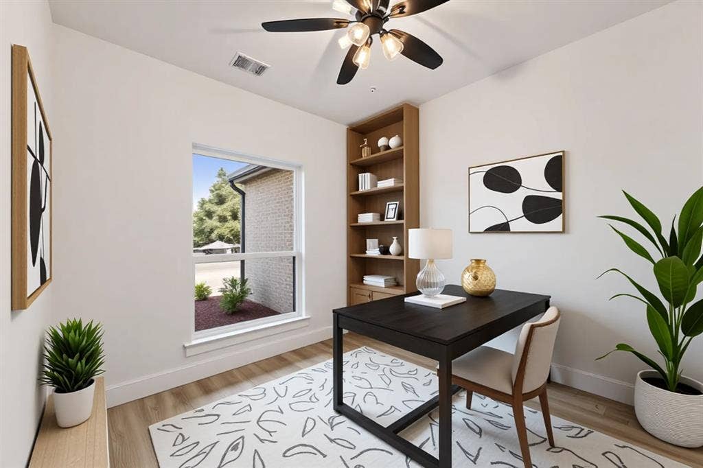 Office space/ bedroom