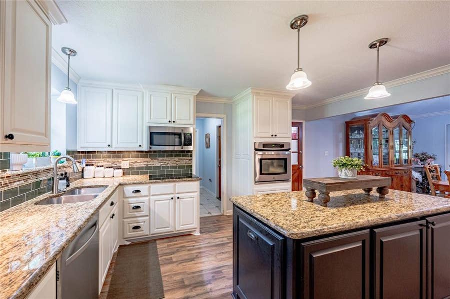 Property photo for 5 Linden Lane, Athens, TX