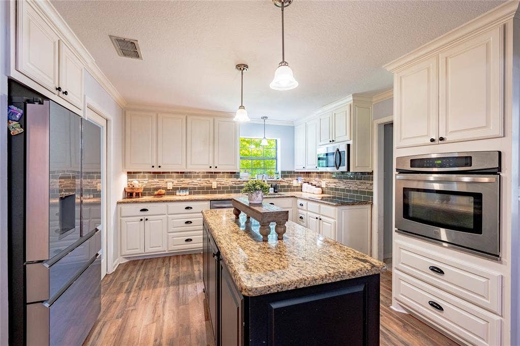 5 Linden Lane, Athens, TX 75751 5 Linden Lane, Athens, TX 75751